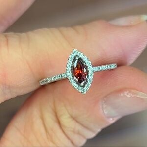 NWT Marquis Garnet Red Rhinestone Halo Ring